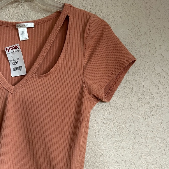 NWT Salmon Colored Crop Top, Size L - Picture 5 of 8